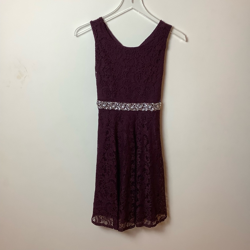 Girls lace sleeveless dress